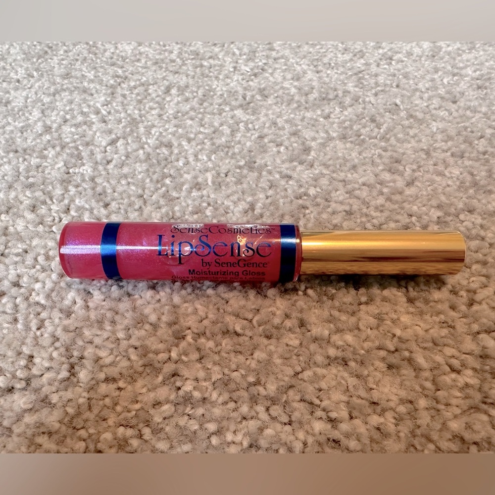LipSense by SeneGence Moisturizing Gloss. .25 fl. oz./7.5 mL. Orchid Gloss